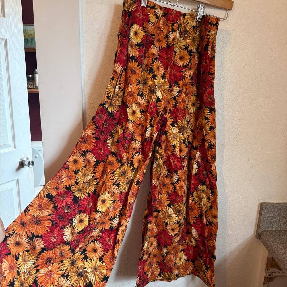 Floral Wide-Leg Pants